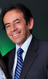 Dr. Renato Souza